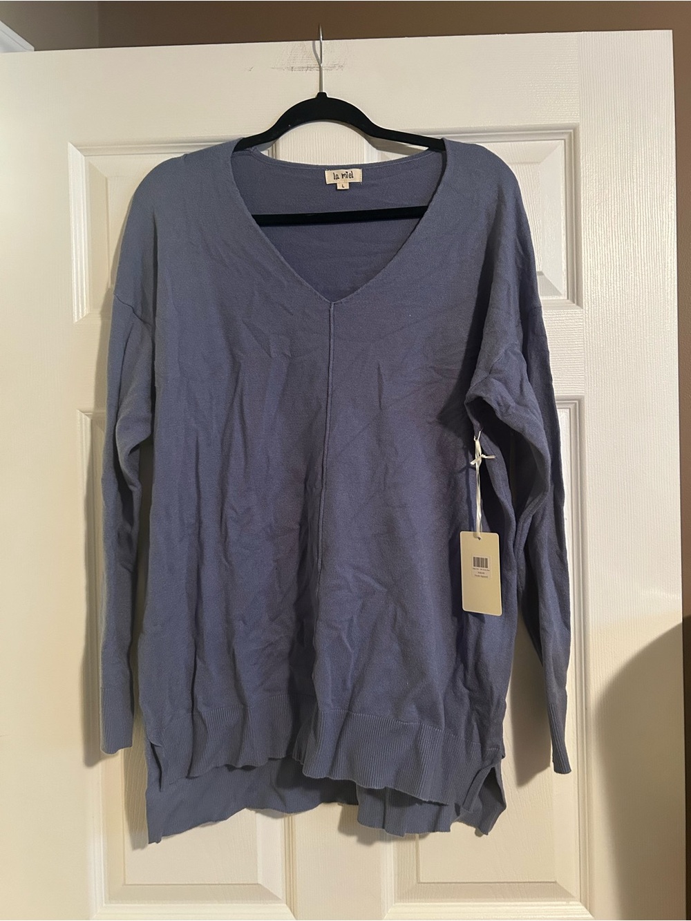LA MIEL Women's V-Neck Sweater in Dusty Blue